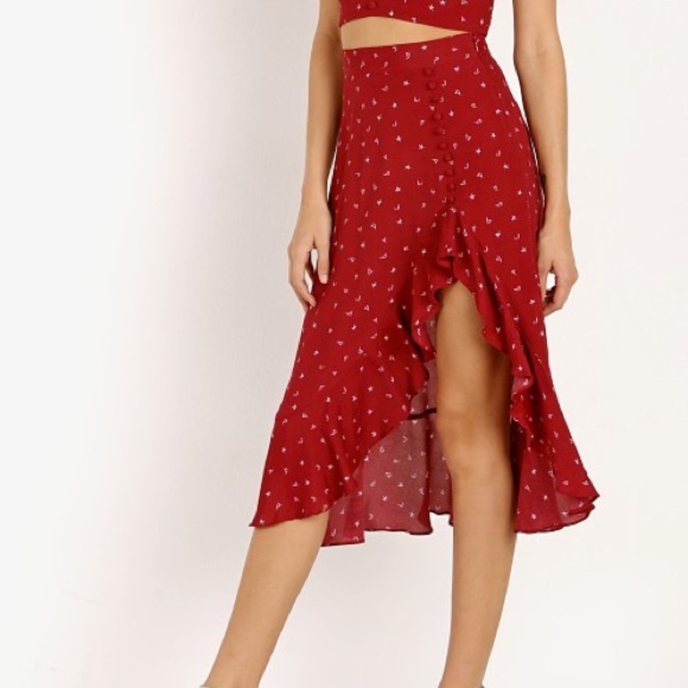 Red flowy stars and heart skirt ♥️